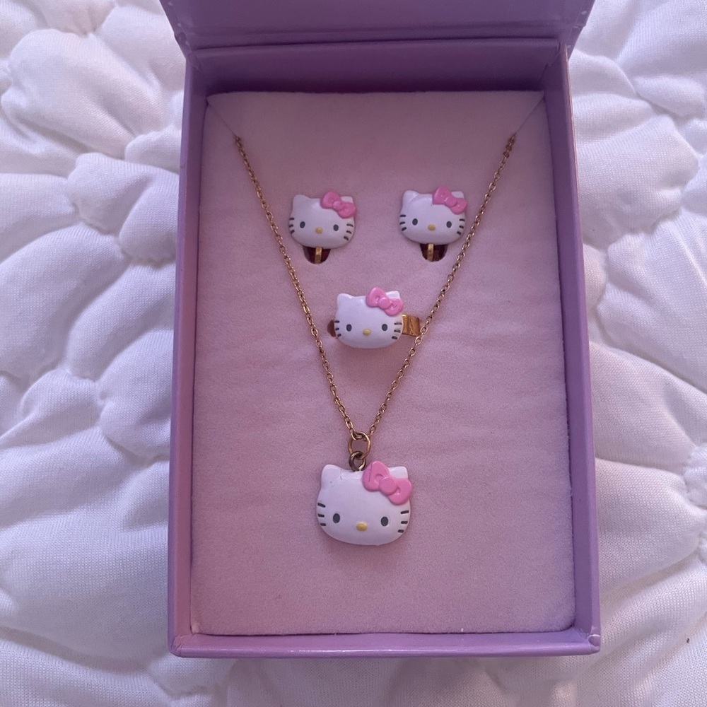 Official Sanrio Hello Kitty Pink Necklace and Earrings Set - Picture 3 of 3